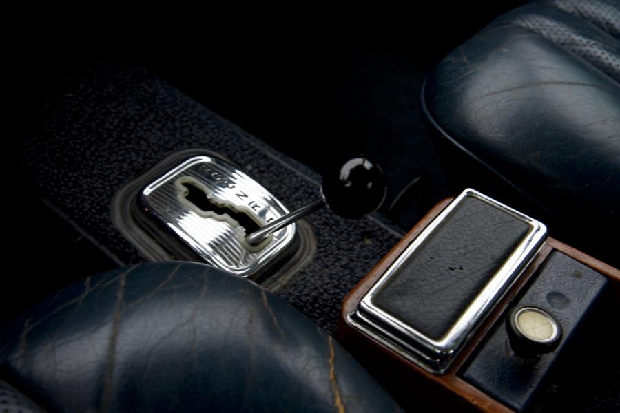 Детали интерьера Mercedes-Benz 280 SL (W113) 1970 года  (EU) (фото 64 из 74)